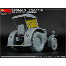 German Traffic Tractor D8532 38041 MiniArt 1:35